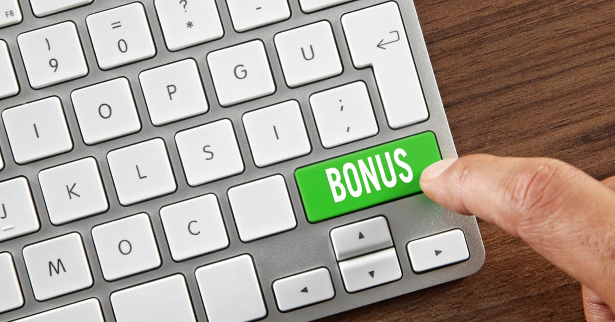 Apsveikuma bonuss pret atkārtotas ielādes bonusu: kāda ir atšķirība?