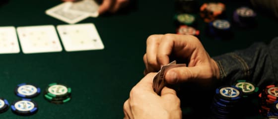 Izskaidrotas pokera galda pozīcijas