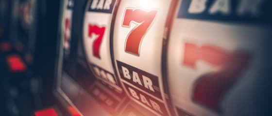 Labākie Jaungada spēļu automāti, ko izmēģināt tiešsaistes kazino